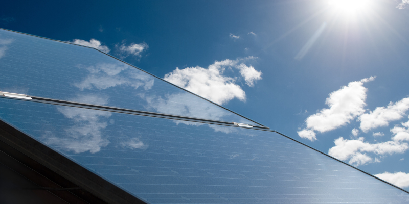 how many solar panels to power a home