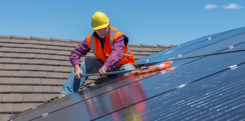 should you wash your solar panels?